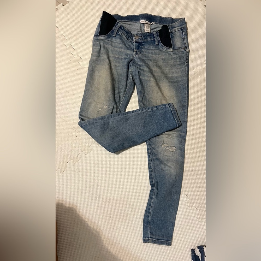 Maternity jeans, very thin and comfortable